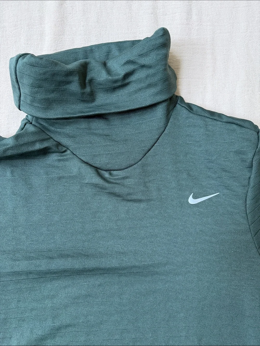 Nike Running Women’s Therma-FIT Cowl Neck Pullover XS Green